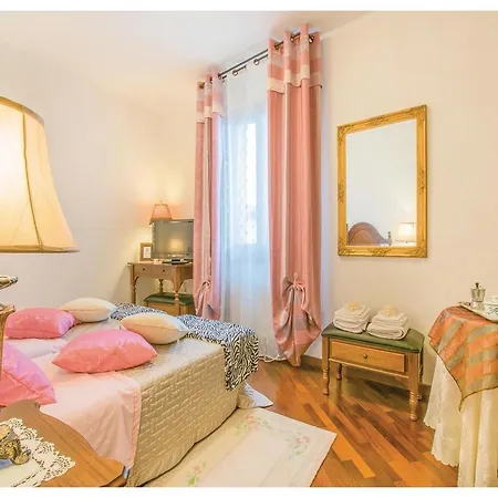 Antique Contrada Ronchiel